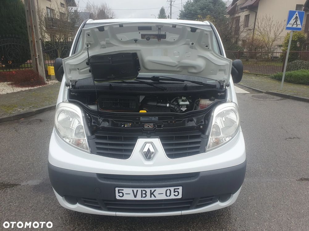 Renault TRAFIC - 23