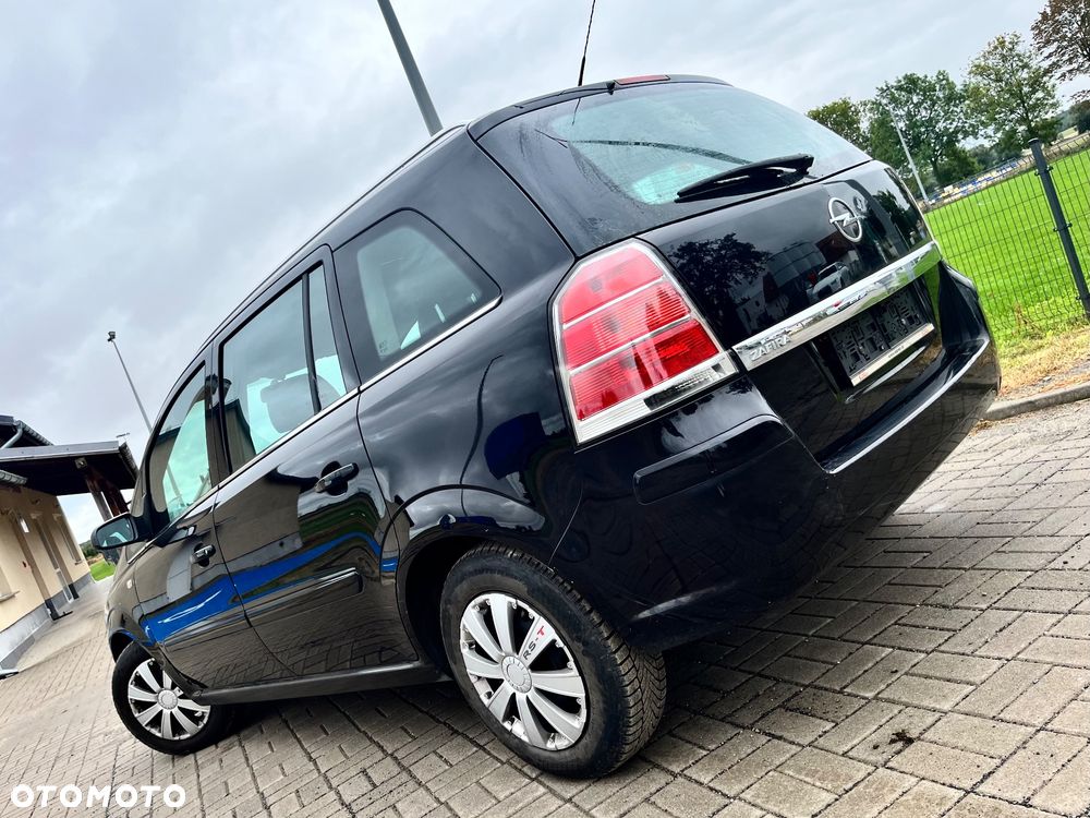 Opel Zafira 1.6 16V Comfort - 4