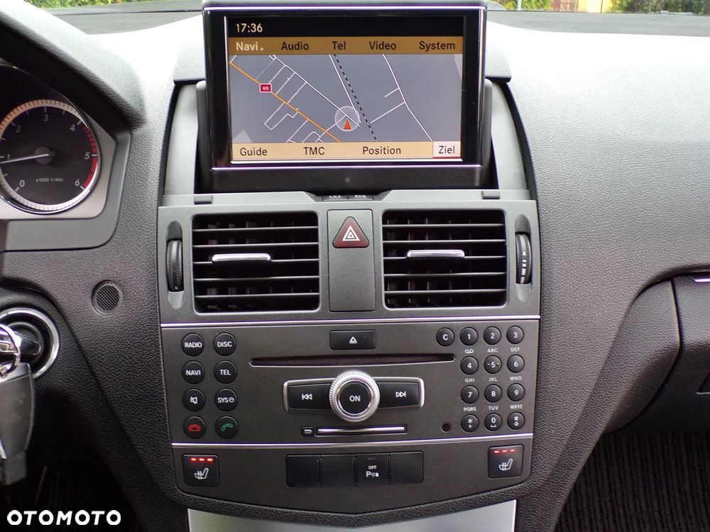 Mercedes-Benz Klasa C 220 CDI 7G-TRONIC Avantgarde Edition - 22