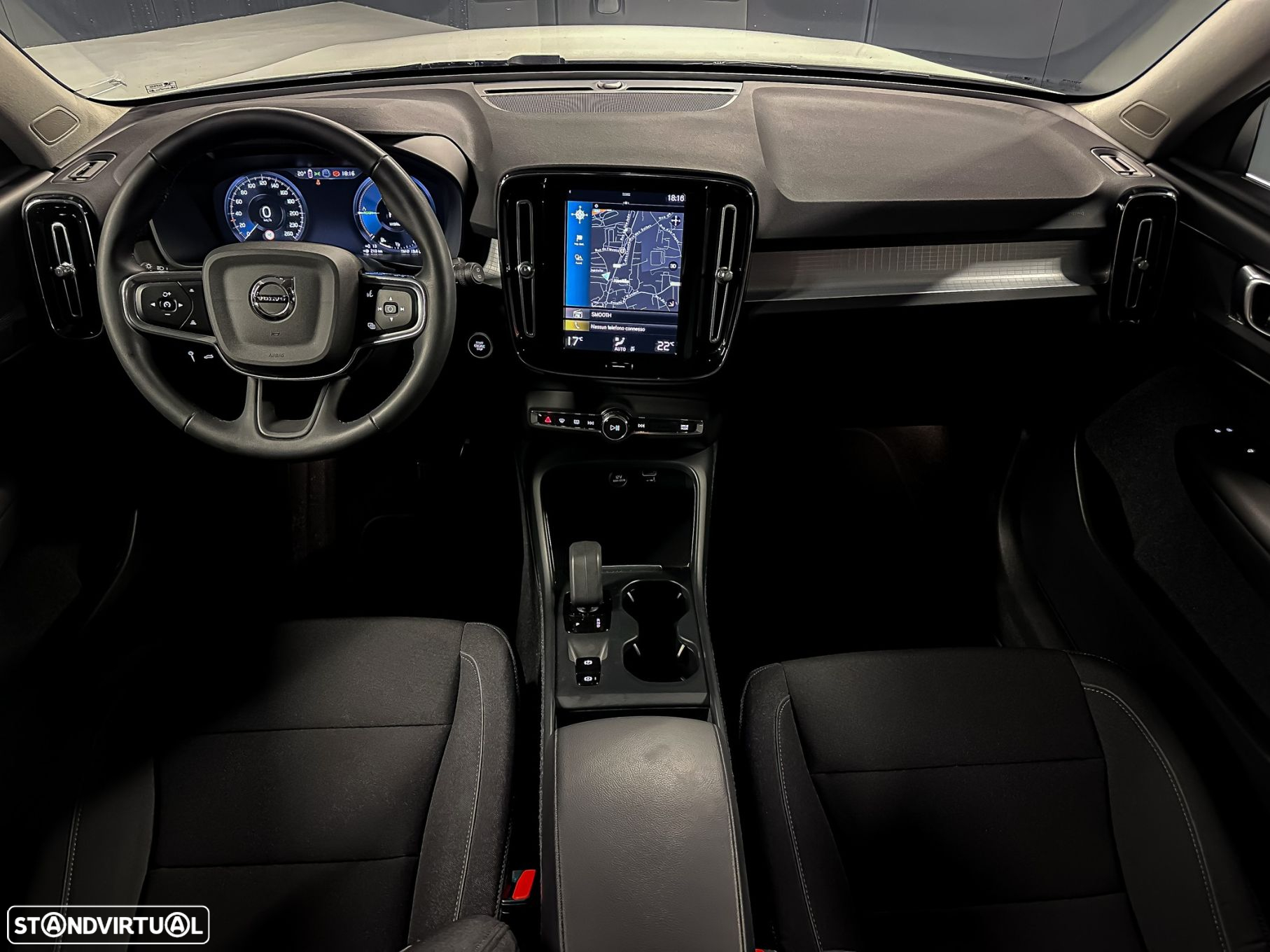 Volvo XC 40 - 18