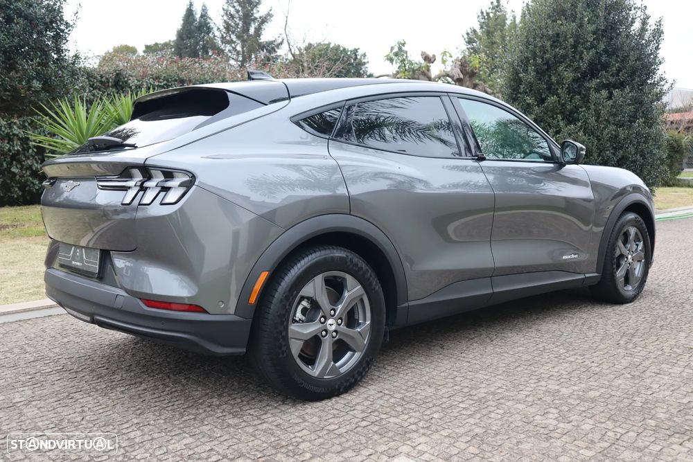 Ford Mustang Mach-E Standard - 3