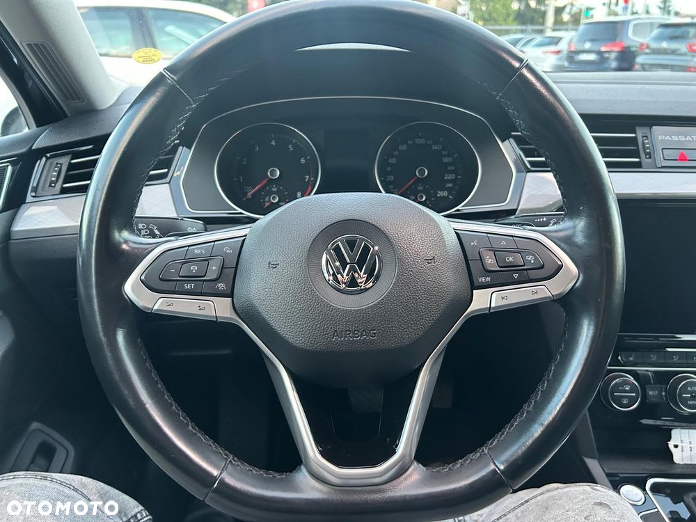 Volkswagen Passat 1.5 TSI OPF DSG Comfortline - 29