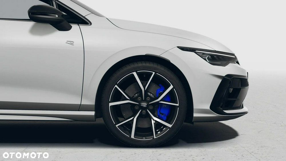 Volkswagen Golf - 5