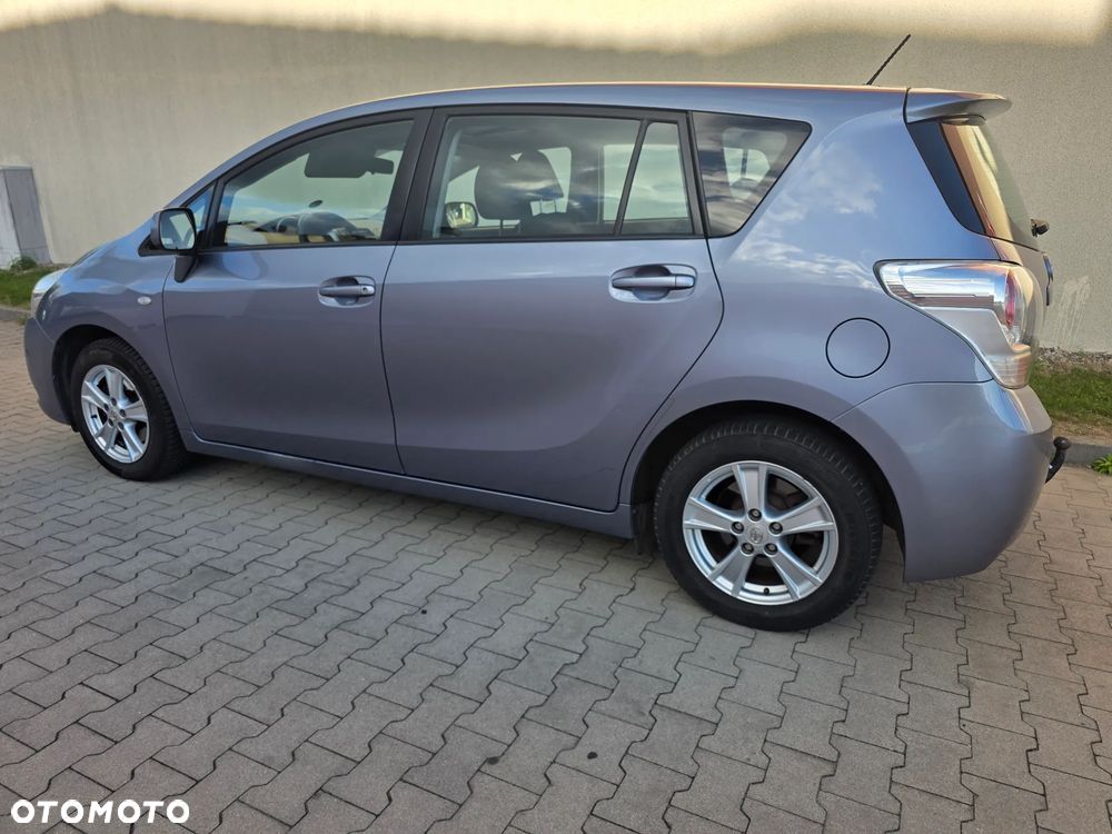 Toyota Verso 1.6 5-Sitzer Comfort - 3