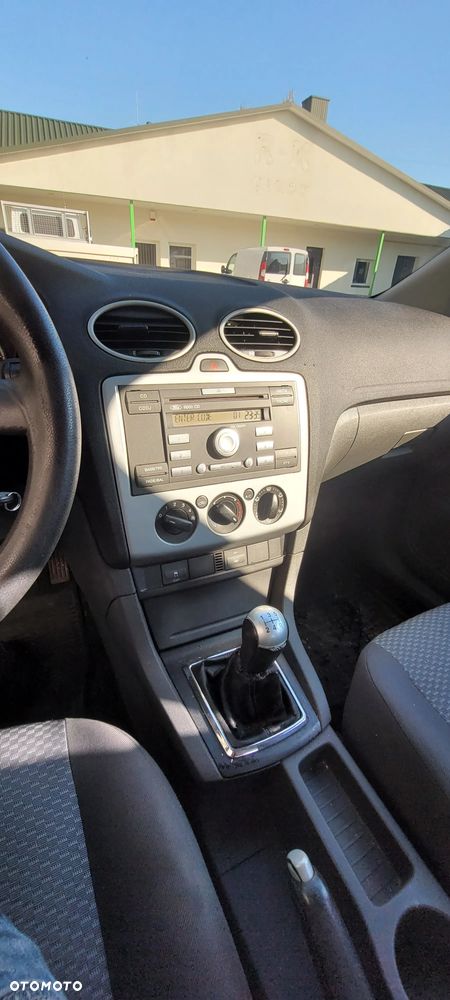 Ford Focus 1.6 TDCi Ghia - 12
