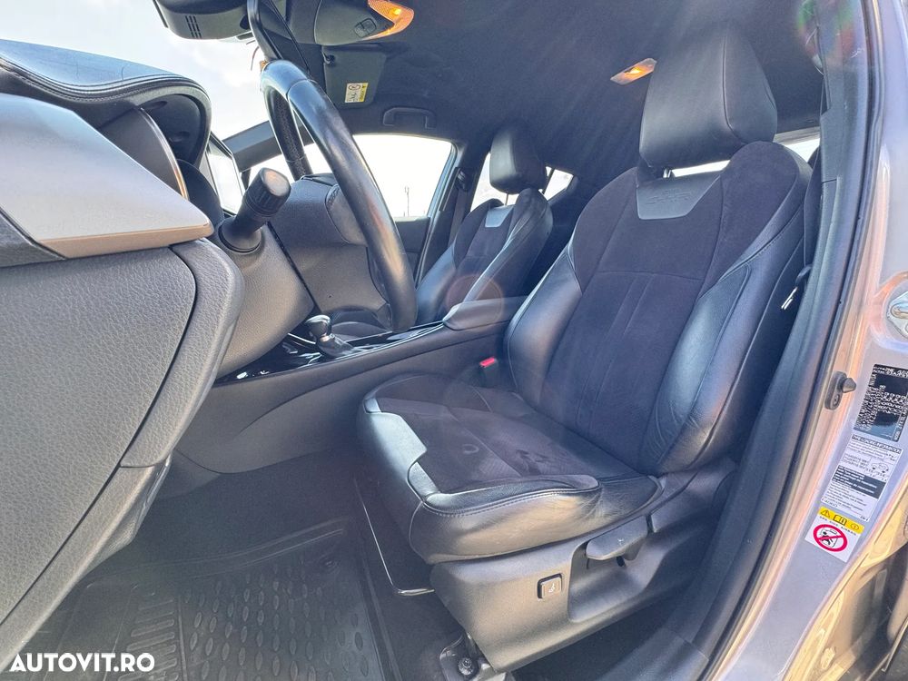 Toyota C-HR Style Selection - 22