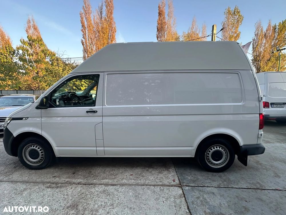 Volkswagen Transporter - 11