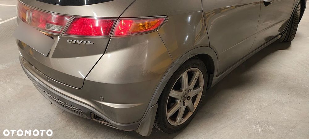 Honda Civic 1.8 Comfort - 9