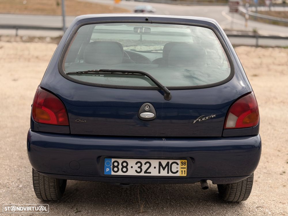 Ford Fiesta 1.25 Ghia - 9