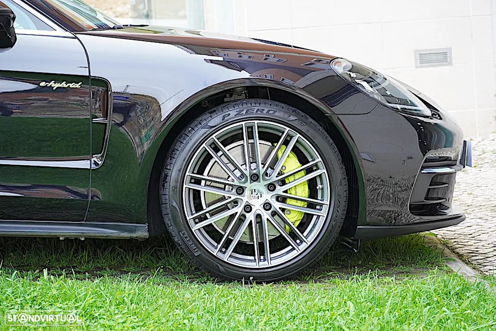 Porsche Panamera 4 E-Hybrid - 15