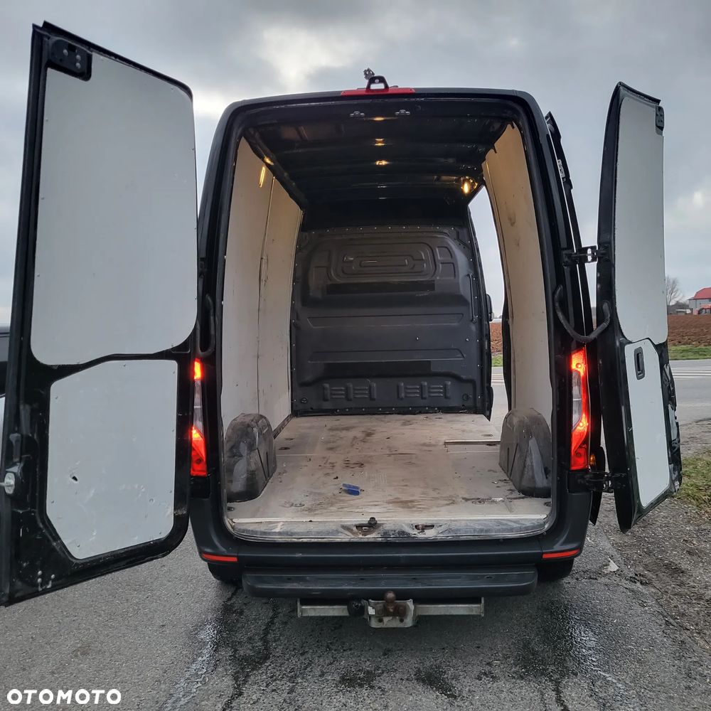 Mercedes-Benz SPRINTER 314 - 11