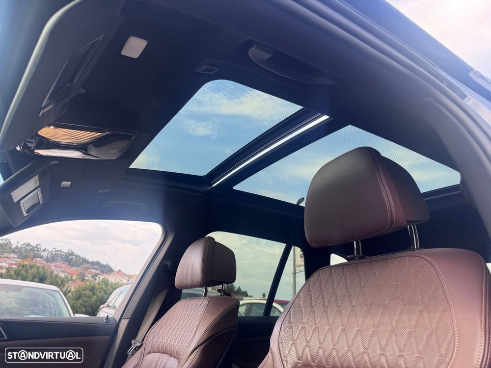 BMW X5 45 e xDrive Pack M - 9