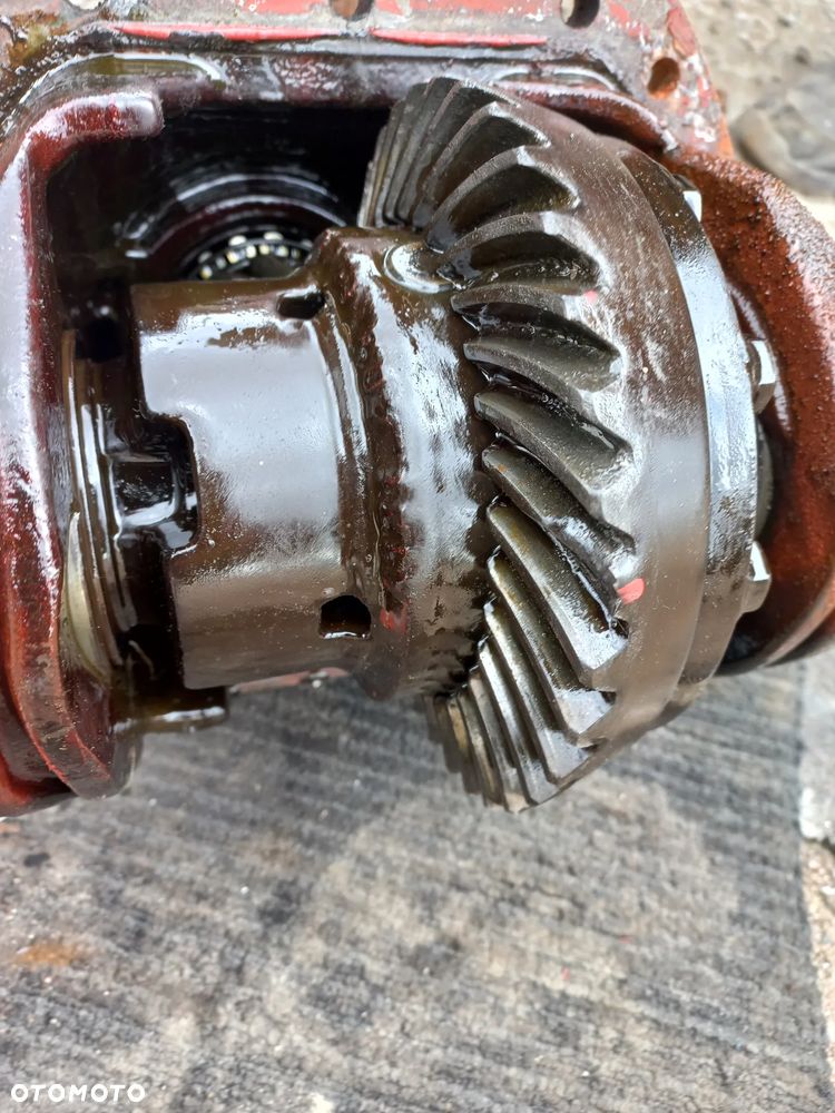 Most apl 1351 zf, półoś ,mechanizm różnicowy,atak,koło talerzowe,satelity ,układ planetarny. - 3