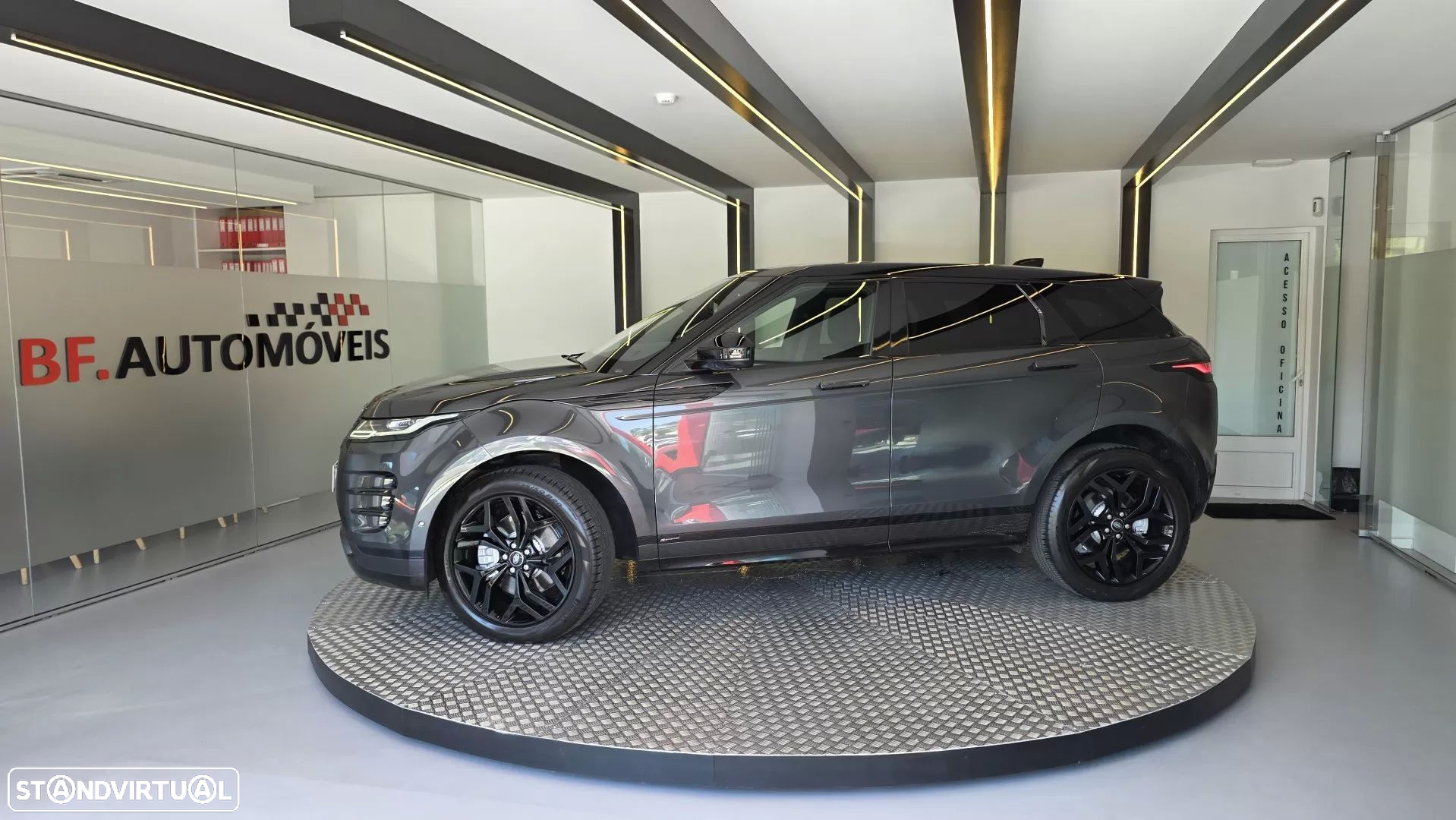Land Rover Range Rover Evoque 2.0 D240 AWD R-Dynamic HSE Auto - 12