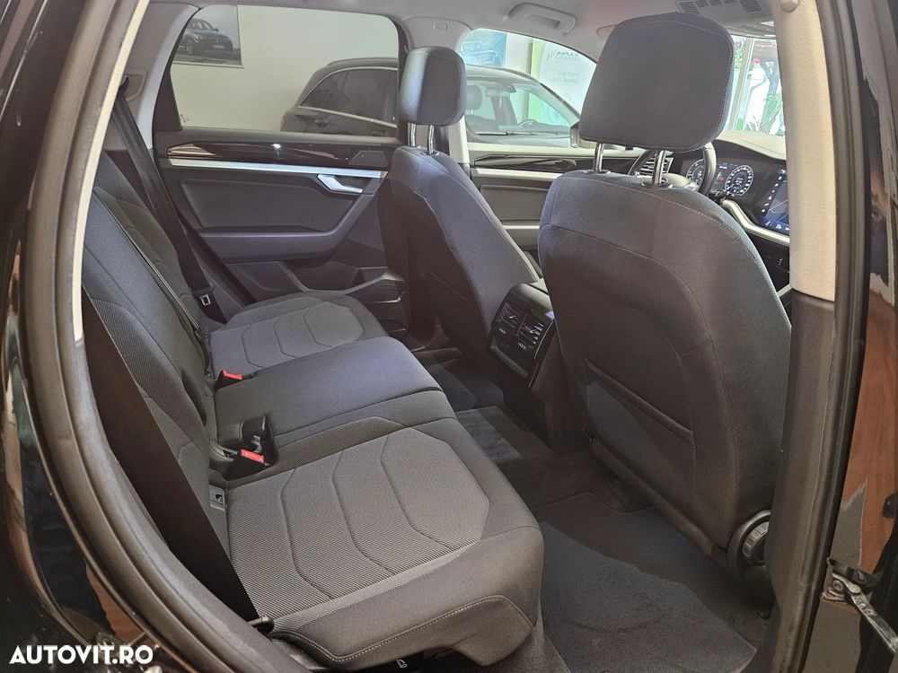 Volkswagen Touareg - 15