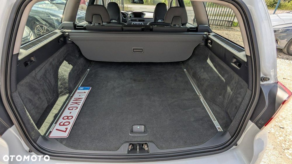 Volvo V70 - 37