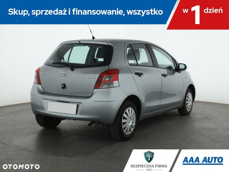 Toyota Yaris - 6