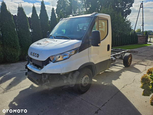 Iveco 35s16