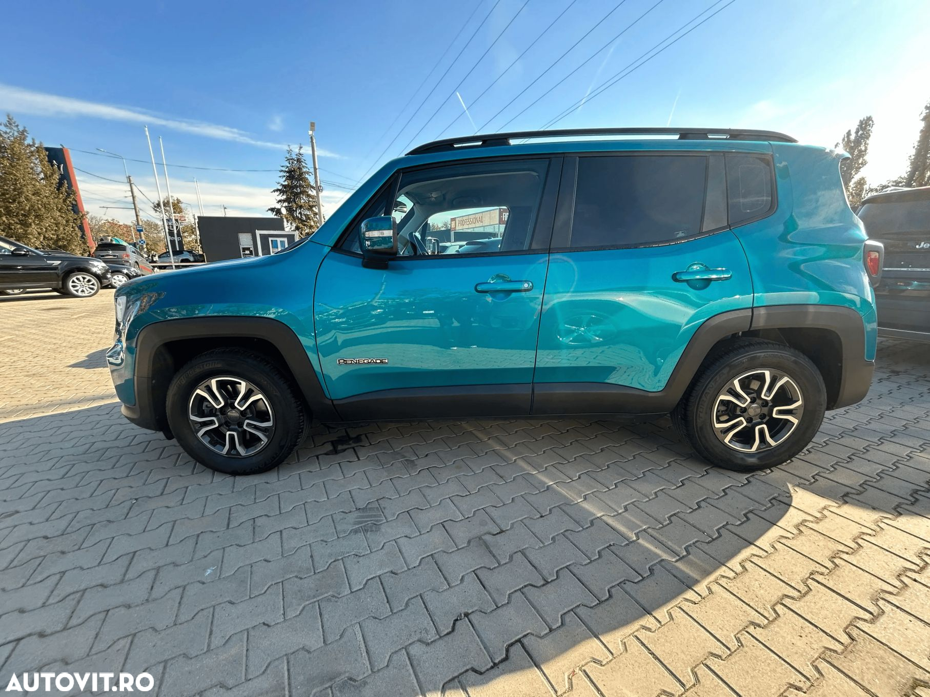 Jeep Renegade - 8