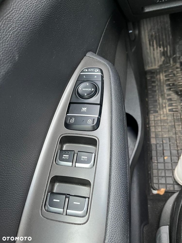 Kia Optima 1.6 T-GDI L DCT - 12