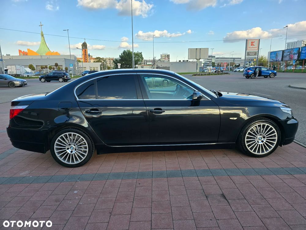 BMW Seria 5 525d - 5