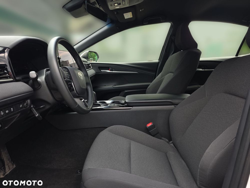 Toyota Camry - 15