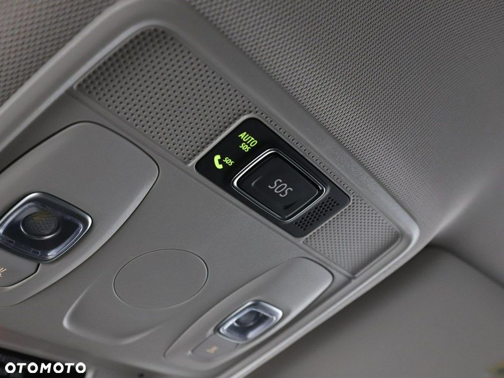 Renault Arkana 1.6 E-TECH Intens MMT - 37