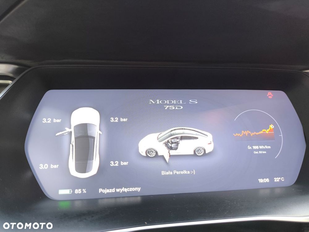 Tesla Model S - 13