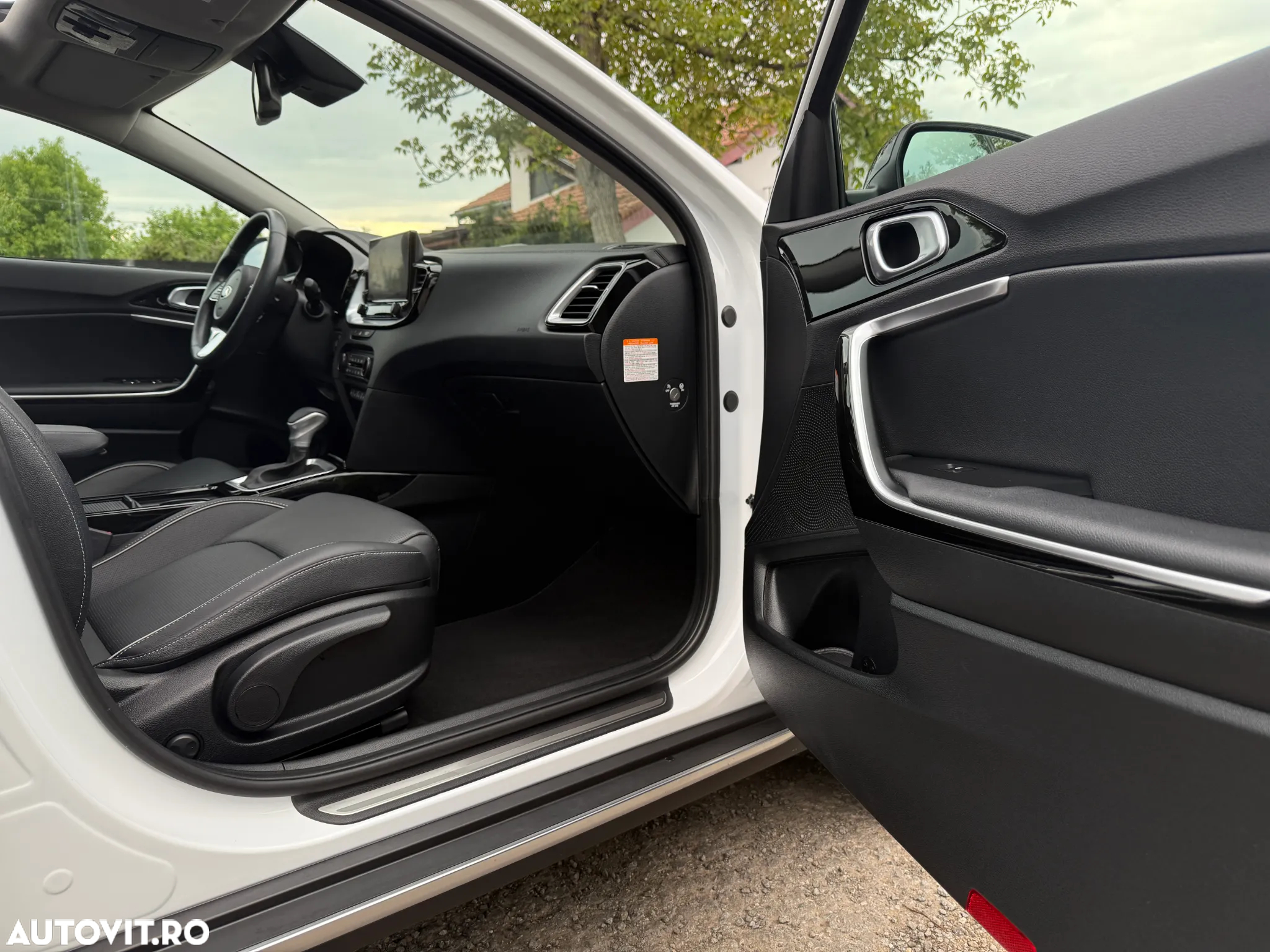 Kia XCeed 1.6 GDI DCT6 OPF Plug-in-Hybrid PLATINUM - 38