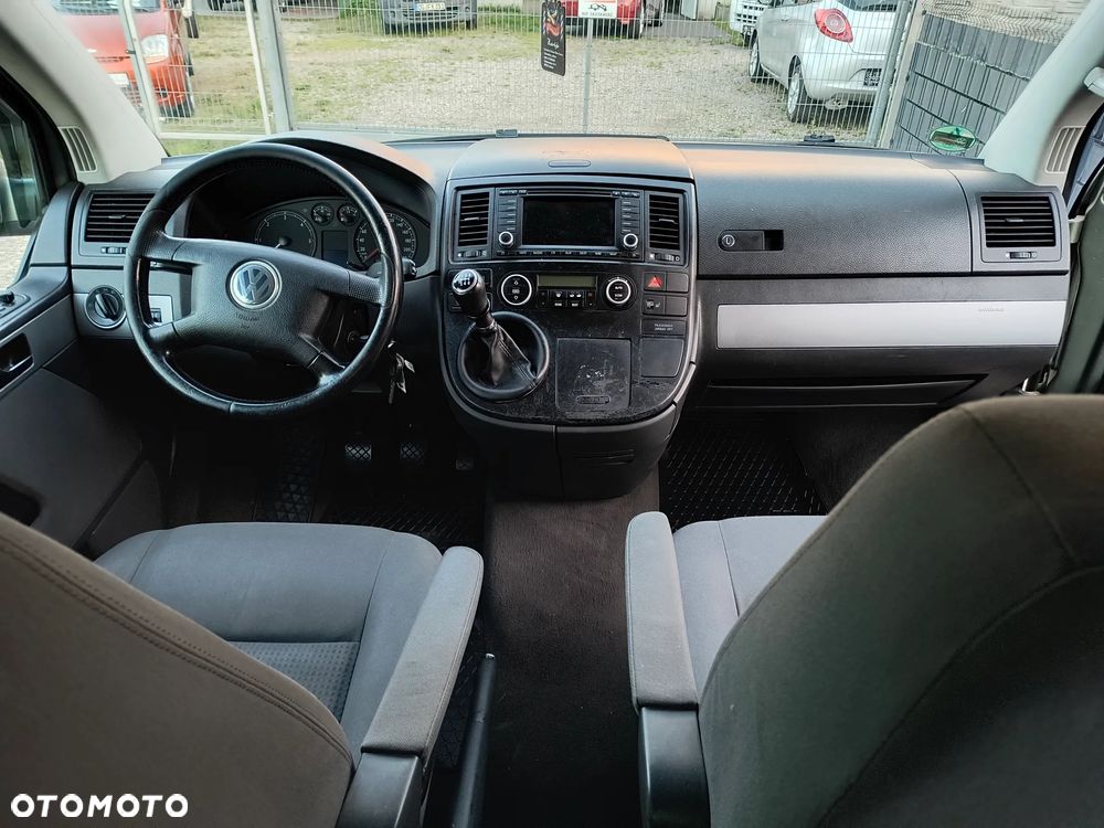 Volkswagen Transporter - 12