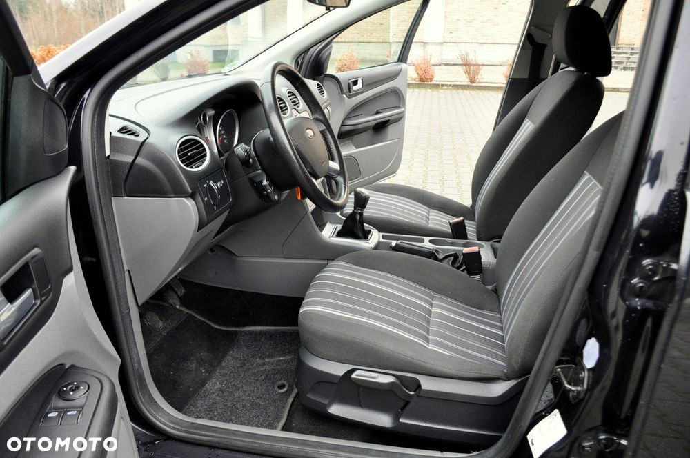 Ford Focus - 21