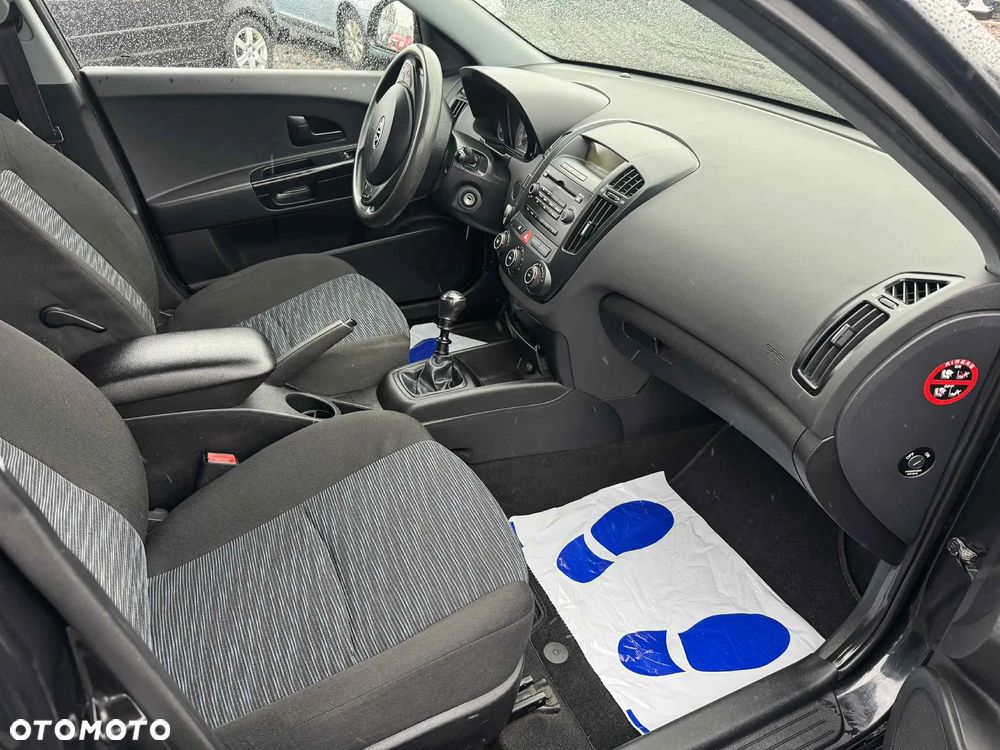 Kia Ceed Cee'd 1.6 Crdi L Euro2012 - 14