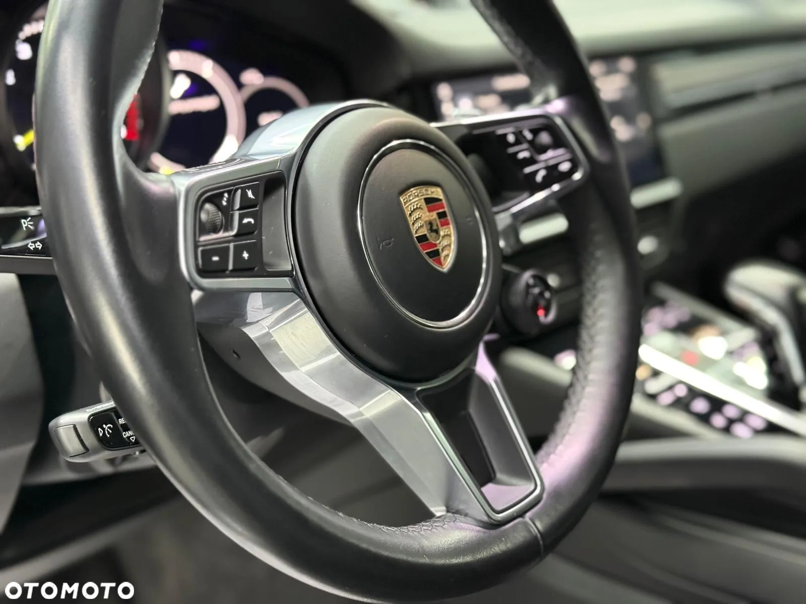 Porsche Cayenne E-Hybrid Platinum Edition - 17