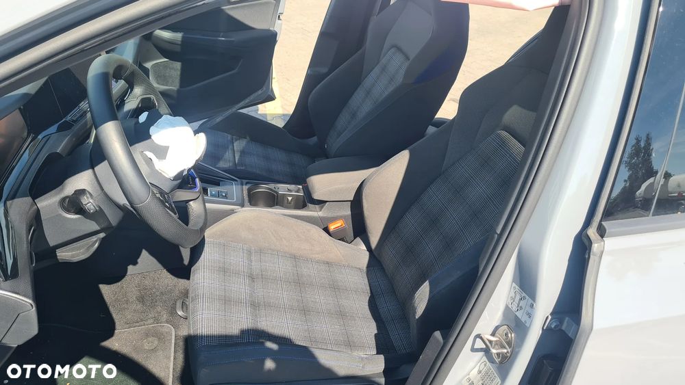 Volkswagen Golf 1.5 eTSI EVO Style DSG - 14