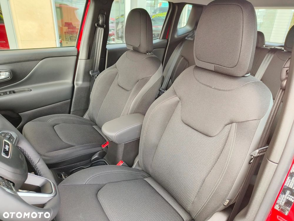 Jeep Renegade - 11