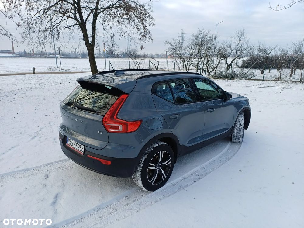 Volvo XC 40 B3 B DKG Plus Dark - 7