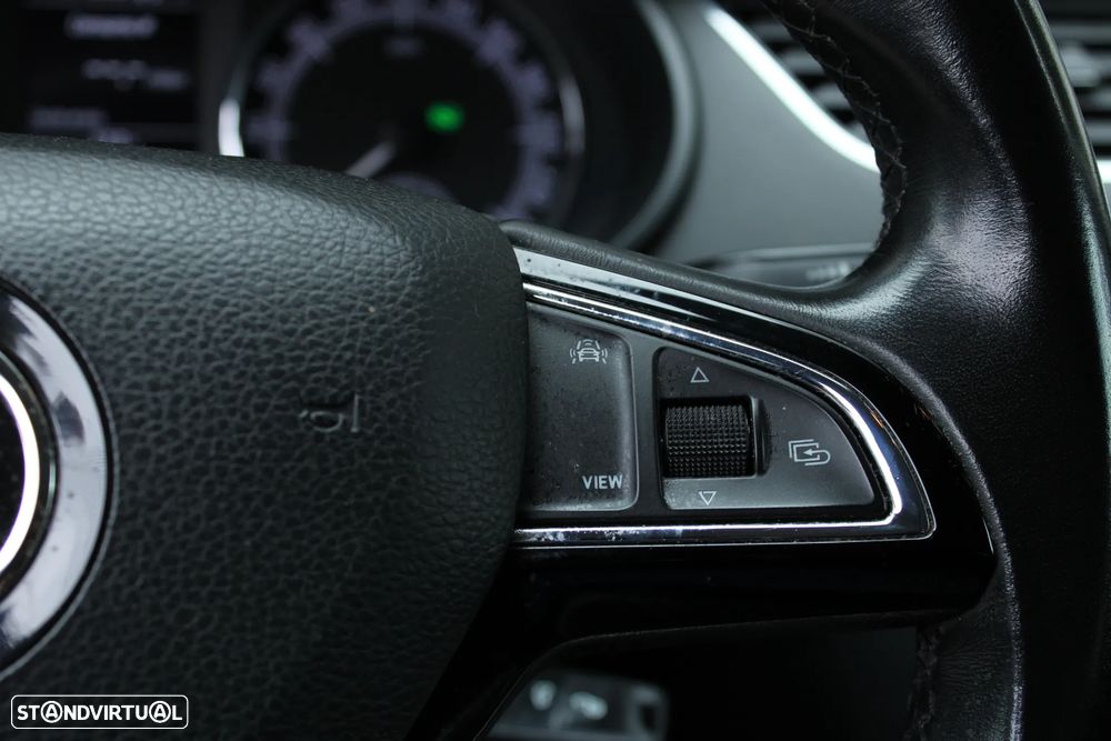 Skoda Octavia Break 1.6 TDi Ambition DSG - 18