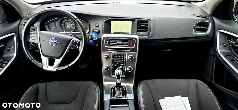 Volvo V60 D4 Drive-E Momentum - 2