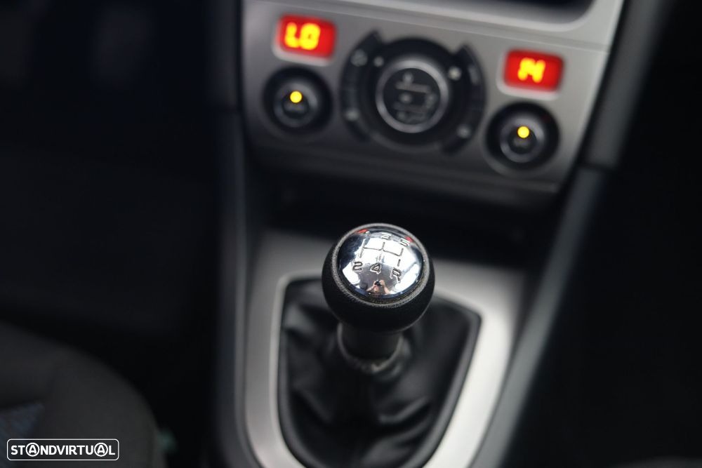 Peugeot 308 1.6 HDi Active - 14