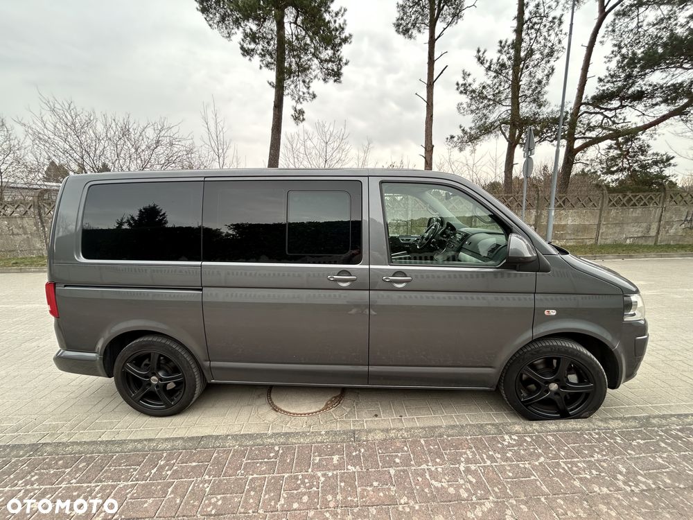 Volkswagen Multivan - 7