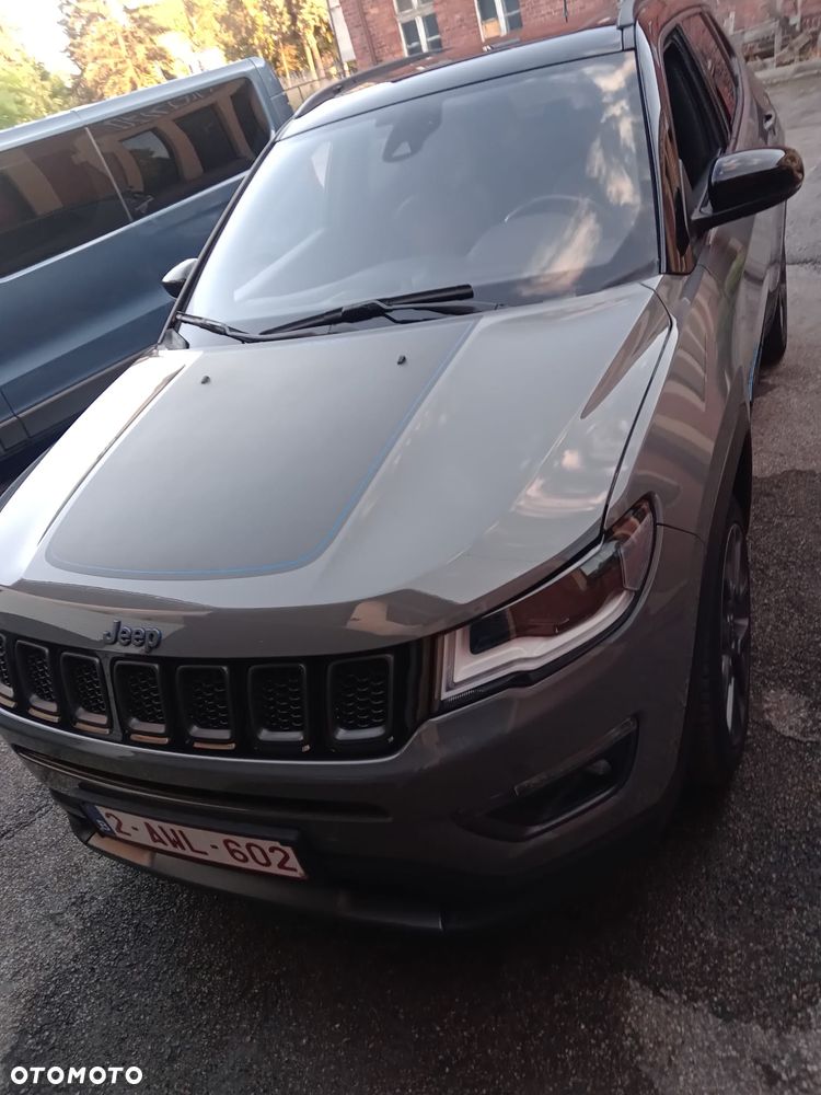 Jeep Compass - 2