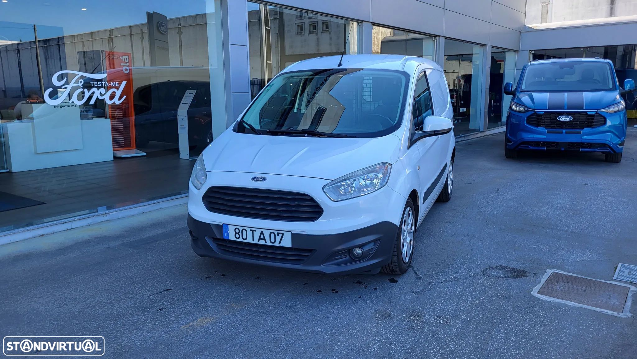 Ford Transit Courier - 1