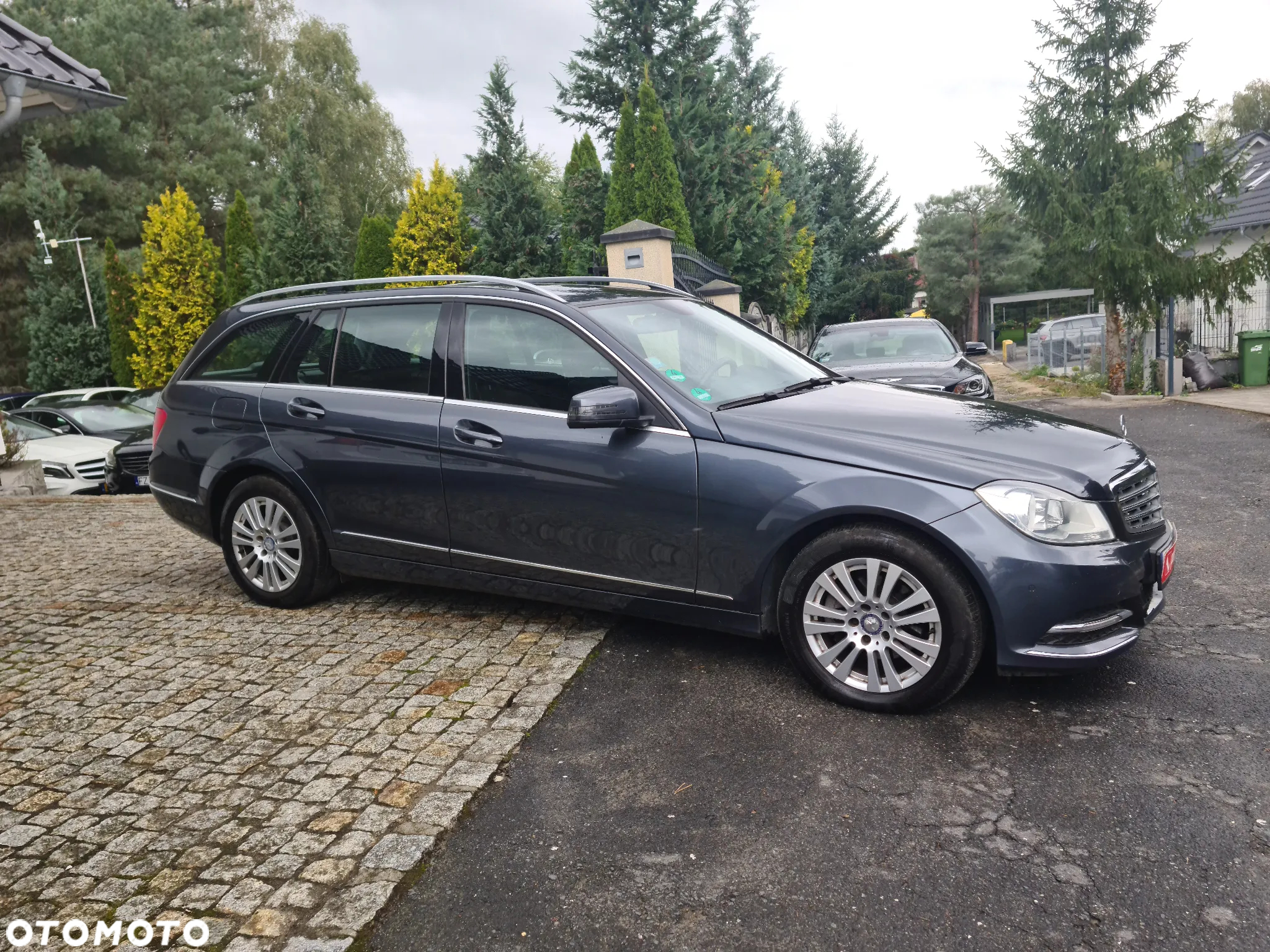 Mercedes-Benz Klasa C 180 CGI BlueEff Elegance - 5