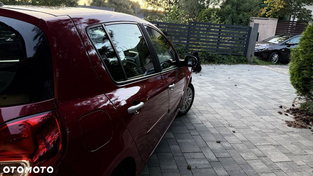 Renault Clio - 18