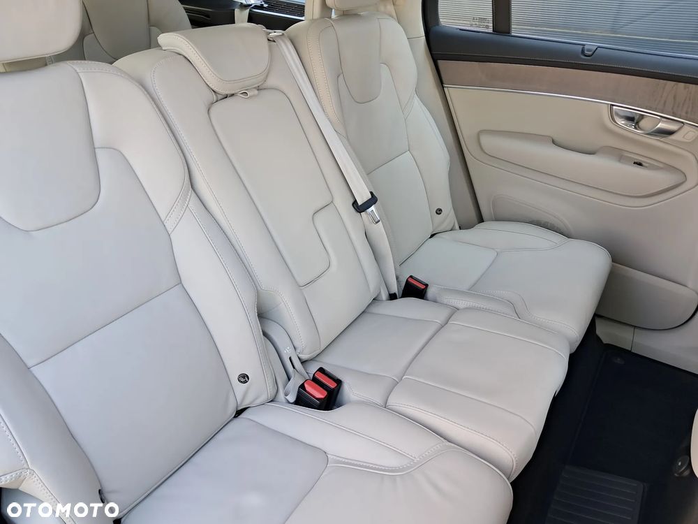 Volvo XC 90 T8 AWD Plug-In Hybrid Ultra Bright 7os - 20