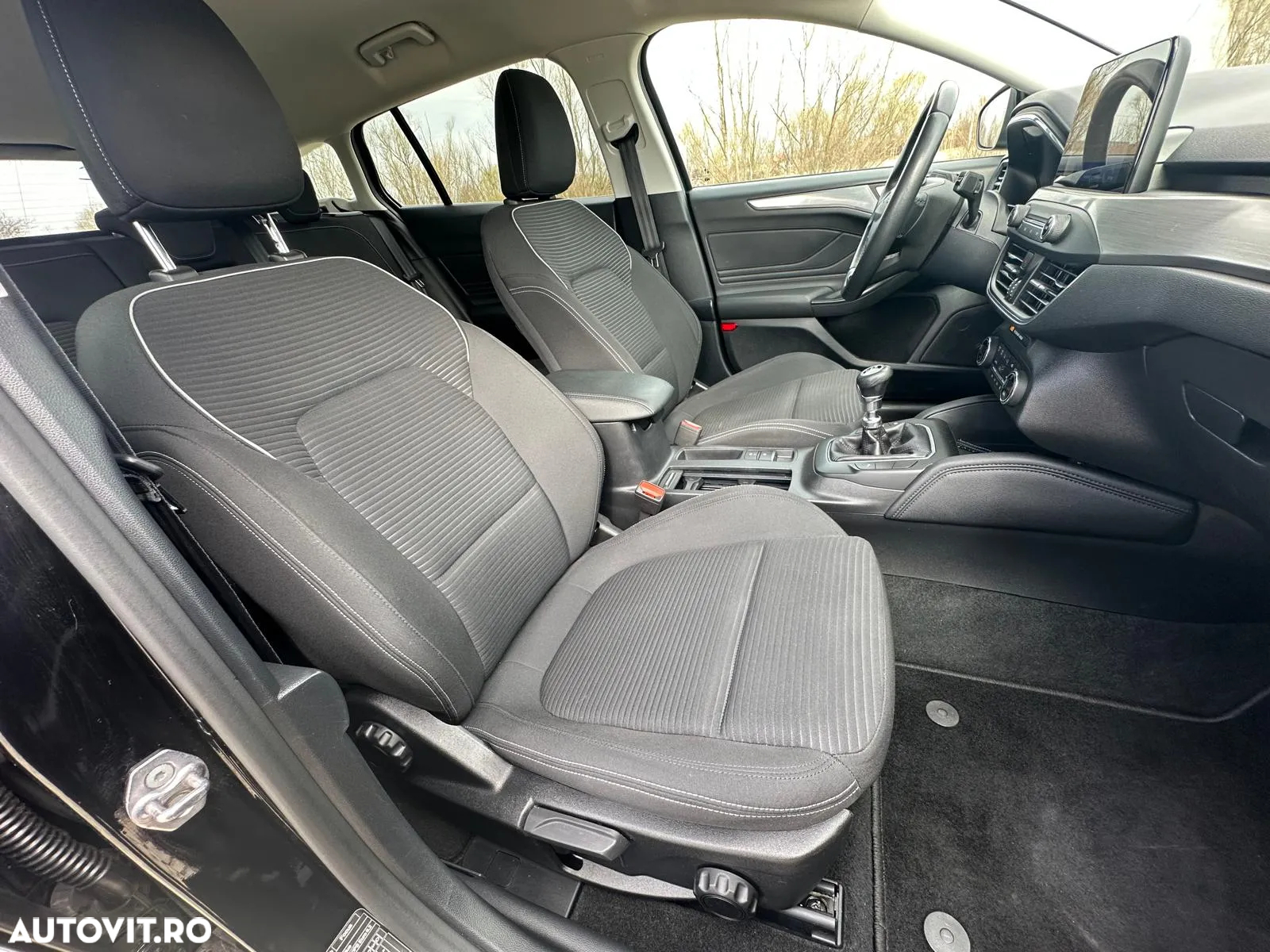 Ford Focus 2.0 EcoBlue Titanium Business - 17