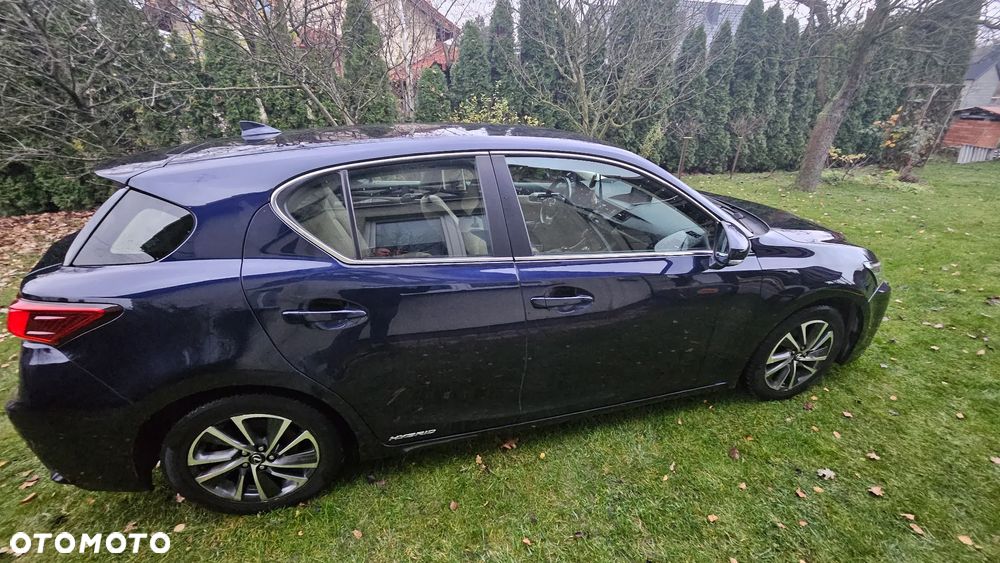 Lexus CT 200h Comfort - 12