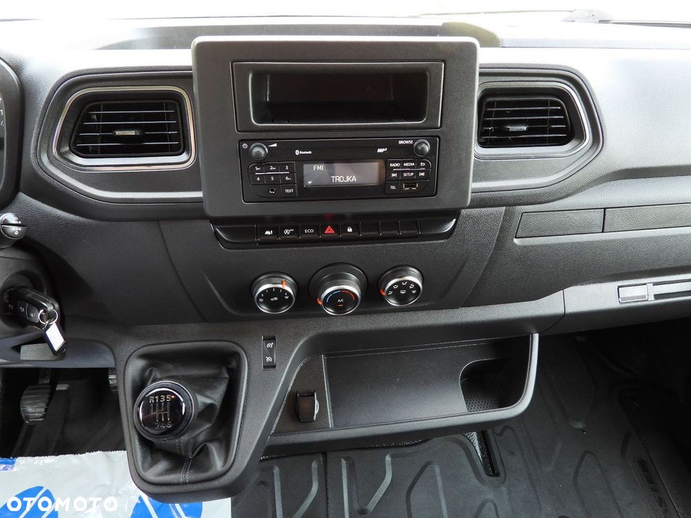 Renault MASTER  PLANDEKA 12 PALET WEBASTO TEMPOMAT LEDY PNEUMATYKA KLIMATYZACJA  165KM - 34
