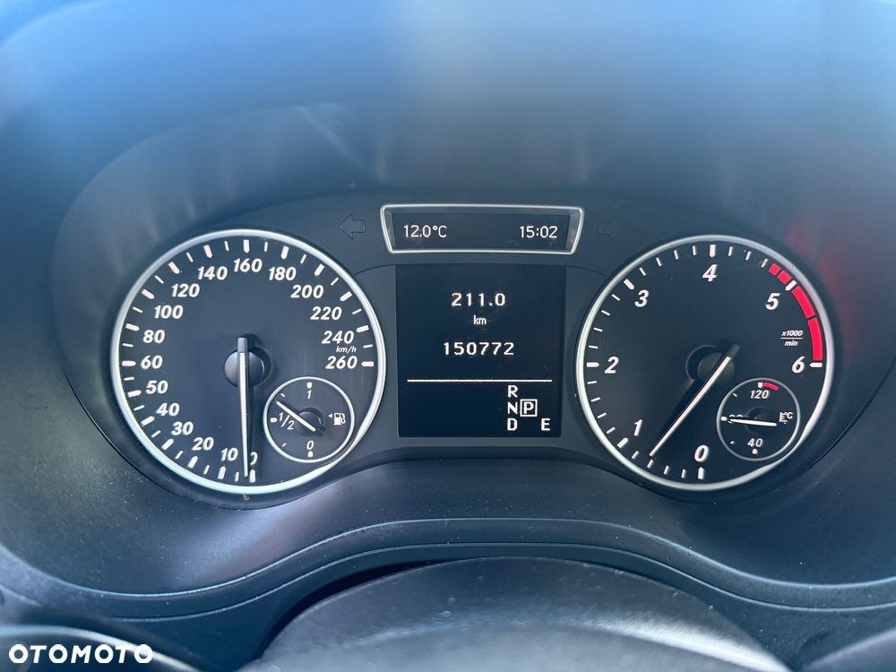 Mercedes-Benz Klasa B 180 CDI 7G-DCT - 27