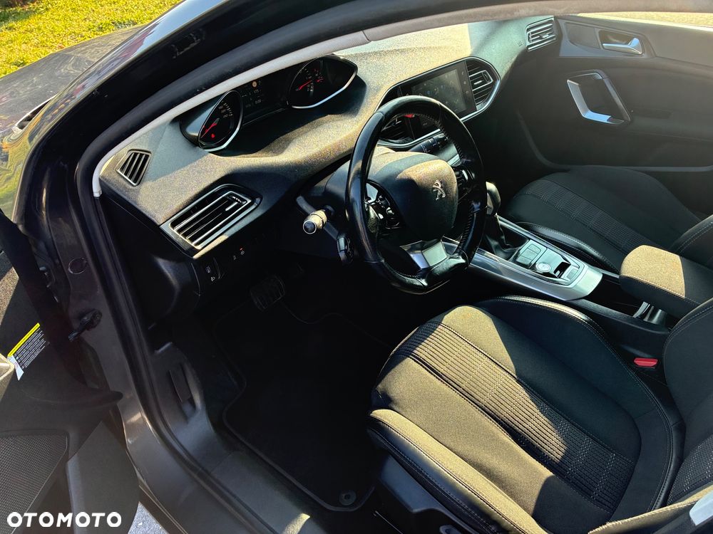 Peugeot 308 1.6 BlueHDi Allure S&S EAT6 - 12